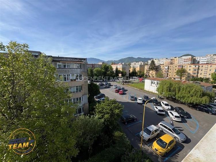 FILM! Apartament 2 camere decomandat, zona apreciabila, cartier Florilor Brasov - 13