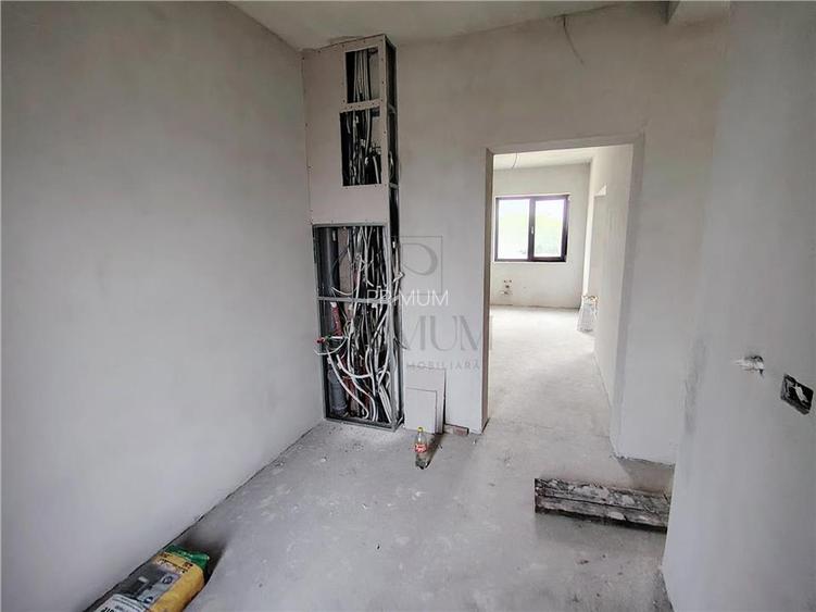 Duplex deosebit - asfalt in lucru - 3 bai - 2 dormitoare matrimoniale - 6