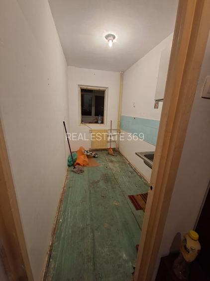 URGENT!, bloc STRADAL, REABILITAT, constructie 1979, DECOMANDATA, NEGOCIABIL - 3