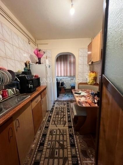 Podul de Fier-Profesor Paul-2 Camere Decomandat-bloc 82' - 3