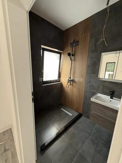 CASA INDIVIDUALA,500 mp teren,4 CAMERE, 2 BAI SI POD,VALEA ADANCA ZONA 5 DRUMURI - 6