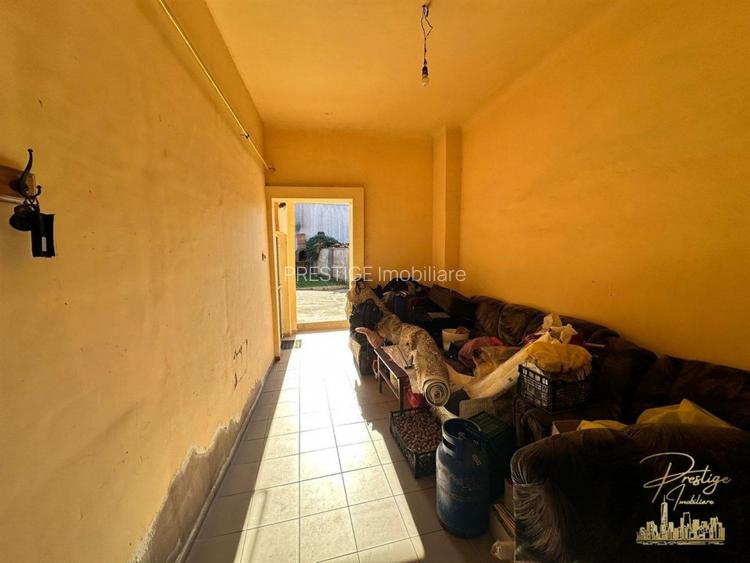 Casa / Spatiu Birouri de vanzare pe str. Iuliu Maniu - Oradea - 9