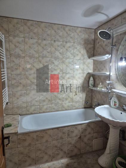Vanzare apartament 4 camere Lujerului - 8