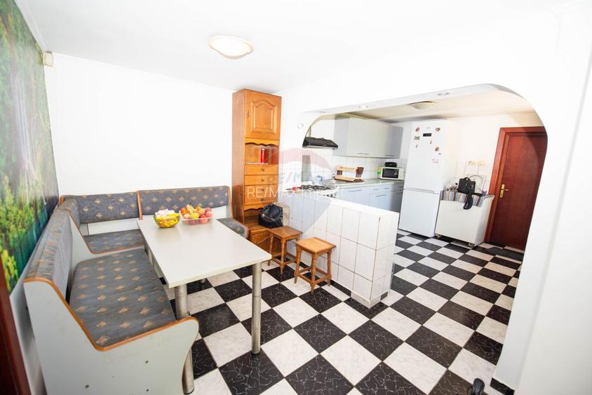Casa de vanzare teren 2000mp si spatii comerciale Galbinasi Calarasi - 6