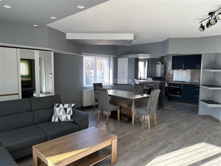 Apartament generos 3 camere Zona Centrul Civic -Brasov - 2