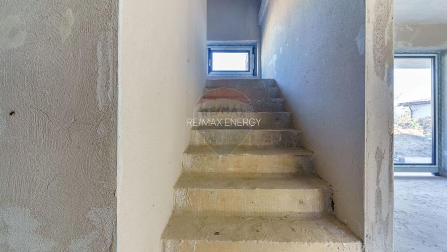 Vilă in constructie, locatie excelenta, Comision 0% - 12