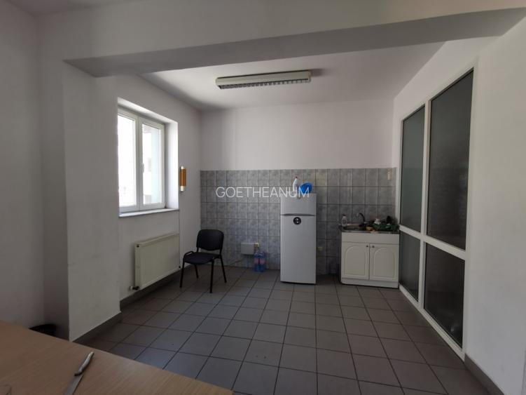 birou etj 1/2 open space chicineta, gr sanitar, gaze a.c. pvc tripan singr/etaj - 4