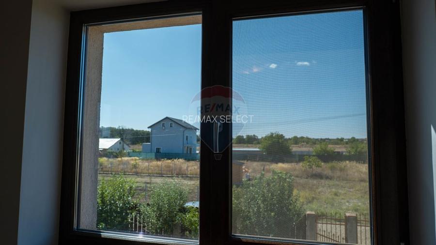 Vanzare vila deosebita cu 4 camere, Branesti - Autostrada Soarelui - 24