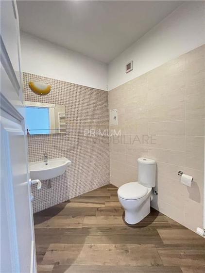 SPATII BIROURI - ZONA P-TA UNIRII - 12