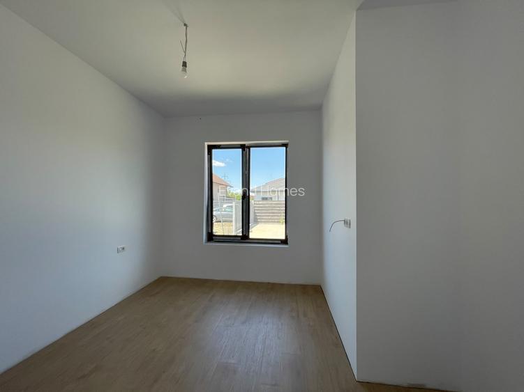 Duplex 4 camere  3 dormitoare | Curte amenajata | Mosnita-Noua - 7