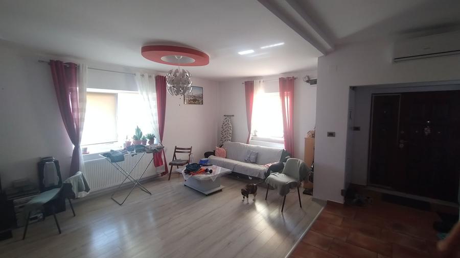 Casa Km 4-5 doua familii
