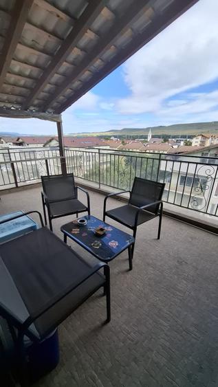 Apartament cu 3 camere, 65 mp, terasa ,parcare, zona Eroilor