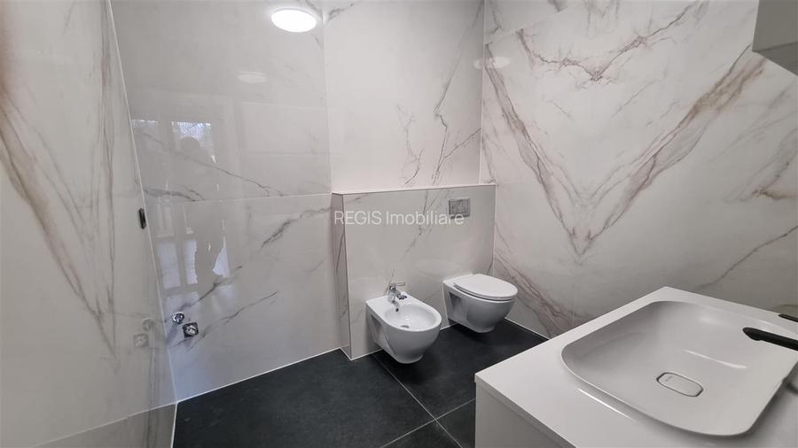 Vila - Bloc modern de 11 camere zona Centrul Civic , Onix - 24