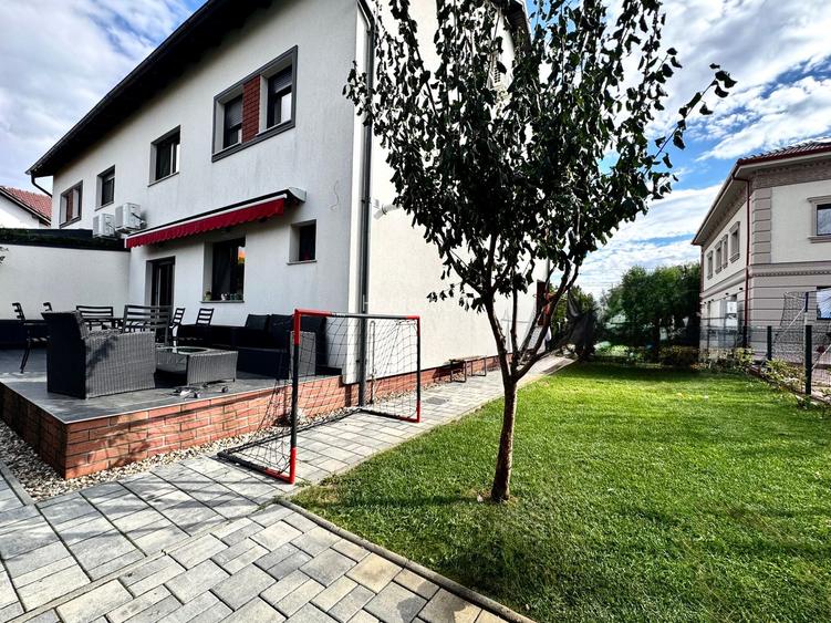 Casa spațioasă, cu teren generos, zona liniștită - in Braytim - 24