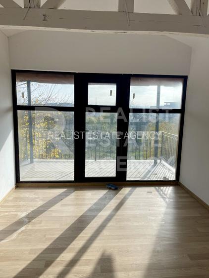 Vânzare, clădire impresionantă, 11 camere, 9 dormitoare, Păcurari - 16