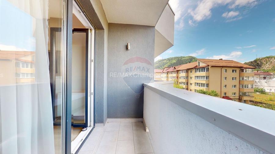 2 camere in Racadau cu priveliste spre Tampa si loc parcare subterana - 20