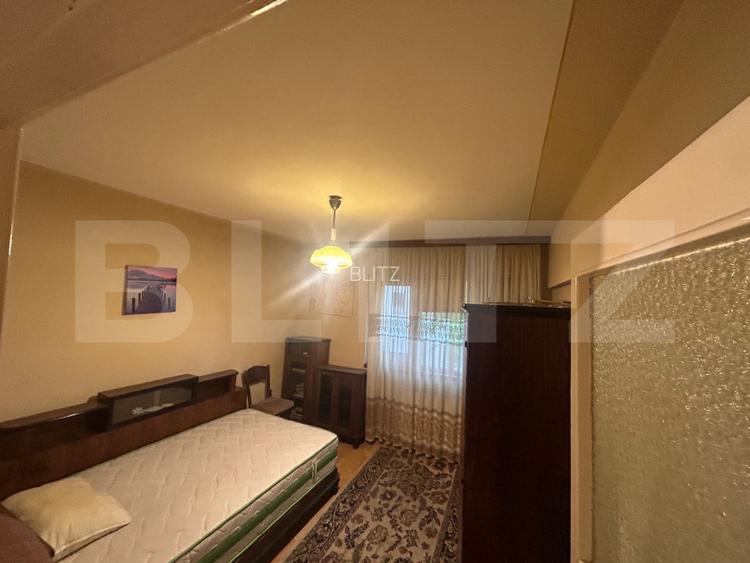 Apartament cu 4 camere, 70 mp, zona Podu Ros - 5