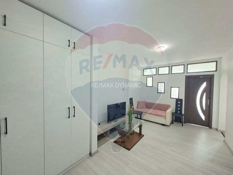 Apartament 2 camere de închiriat – Bloc Via Romana, etaj 2 - 4
