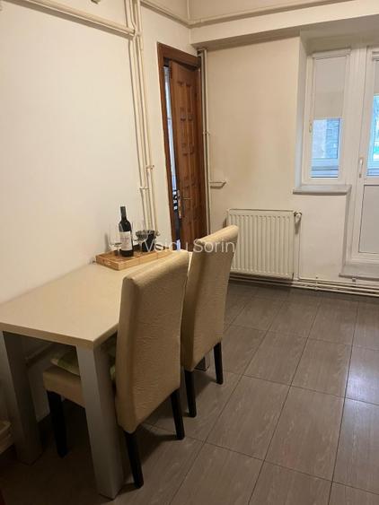 Inchiriez apartament cu 3 camere, zona Piata Centrala, Craiova 83 mp 2 bai 2 bal - 12