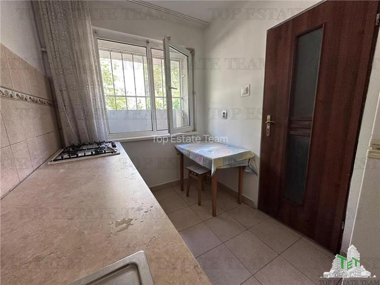 Apartament 2 camere e vanzare in zona Chibrit / Metrou 1 Mai Bucuresti - 3