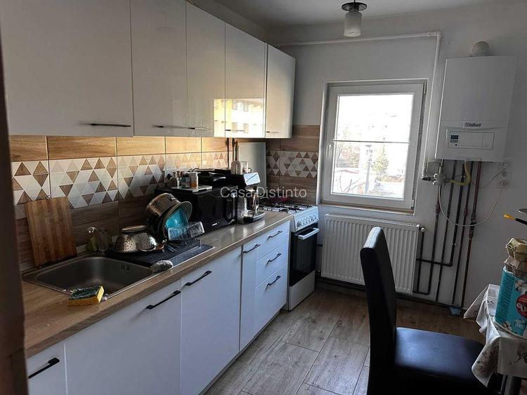 Inchiriez apartament 2 Zona Mara - 4