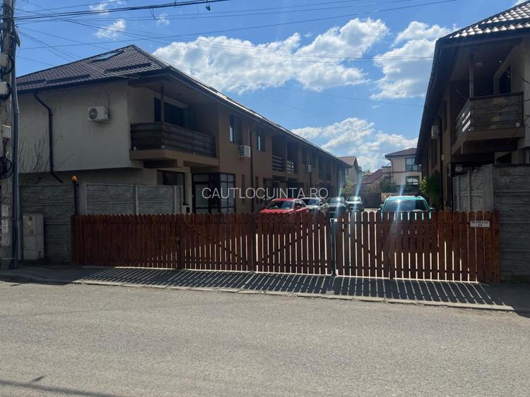 Casă cu 3 dormitoare + Living + Mansardă amenajată - 15 min Metrou - 18