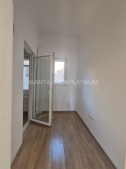 Piata 1 Mai, P+1 - 13