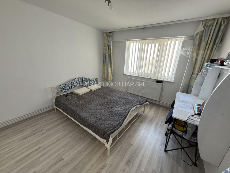 Apartament 3 camere zona Casa de Cultura - 3