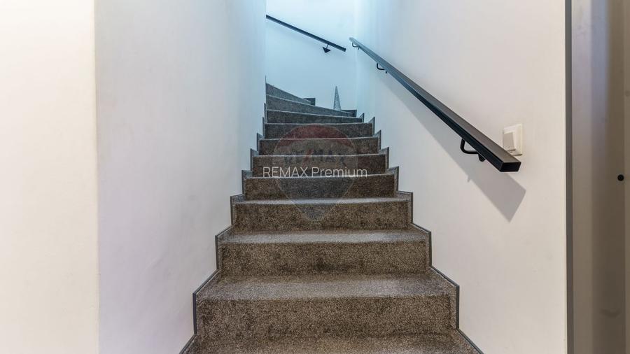 Duplex ultrafinisat 4 camere - la cheie, zona VIVO - 12