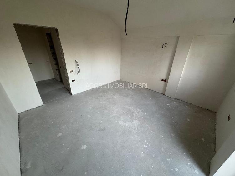 Casa de vanzare Duplex zona Carrfour - 11