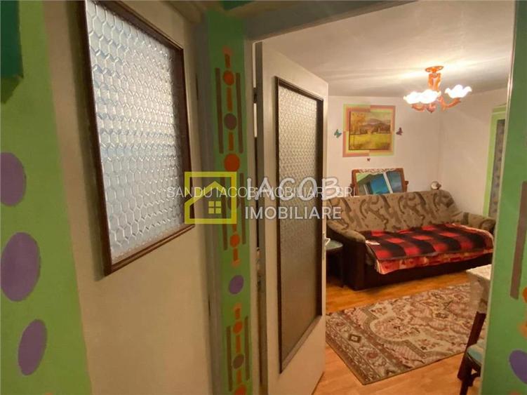 Apartament la casa cu 3 camere, Magura, Bacau - 12
