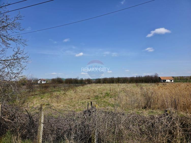 Teren 7,000mp Girov / deschidere 45 metri - 9