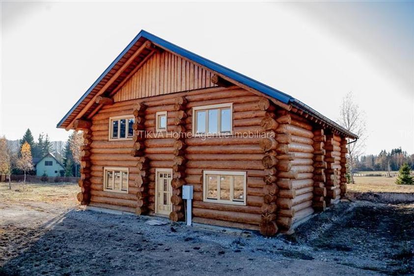 Casa din lemn rotund (Izvoru Muresului, str. Garii) - 3