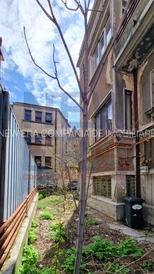 Vila cu curte de vanzare ULTRACENTRAL - 386 mp, 114 mp curte libera - 3