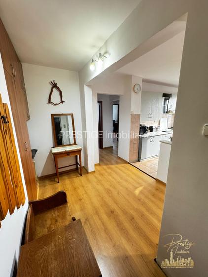 Apartament cu 4 camere, 2 bai de inchiriat str. Cazaban - Oradea - 5