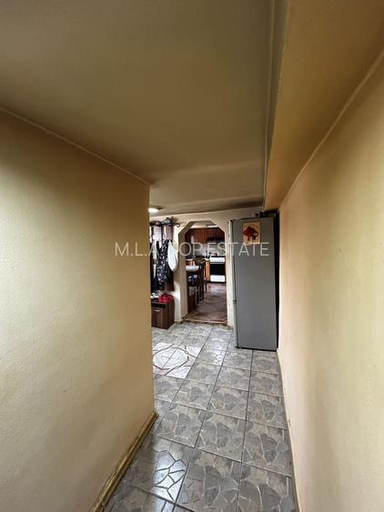 Casa 8 Camere Cu Teren 1500mp In Cermei - 25