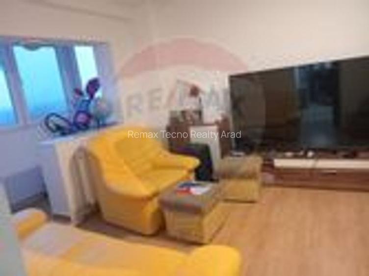 Apartament  4 camere de inchiriat MALUL MURESULUI - 5