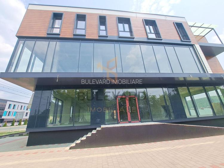 Cladire comerciala situata la drum intens circulat, 1365 mp utili + 20 parcari - 4