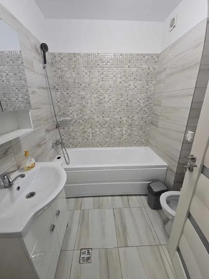 Apartament 2 camere, decomandat, zona Bucium