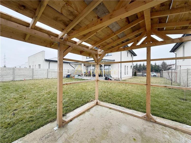 Vila individuala P+1E - 4 camere 3 bai + dressing - 484mp teren - 16