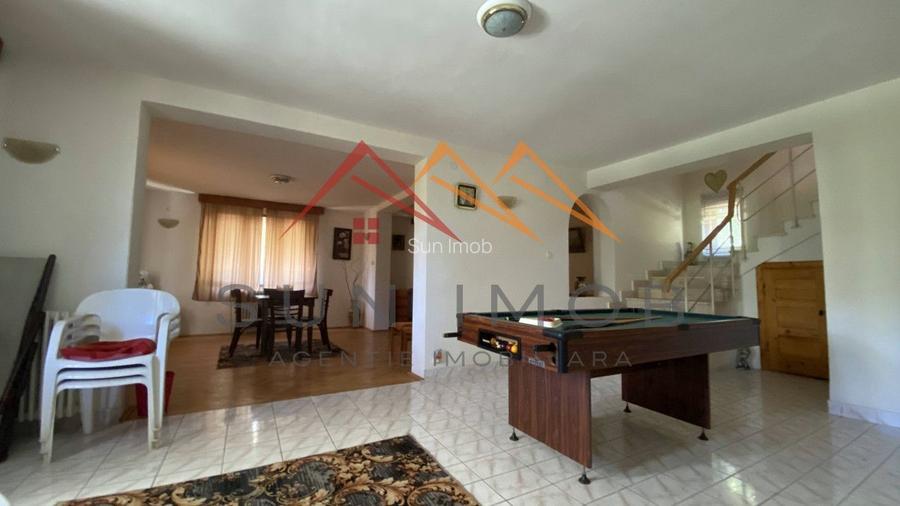 Vila de vanzare, teren 3100 mp, 7 camere, 6 grupuri sanitare, 3 CT, an 1997 - 53