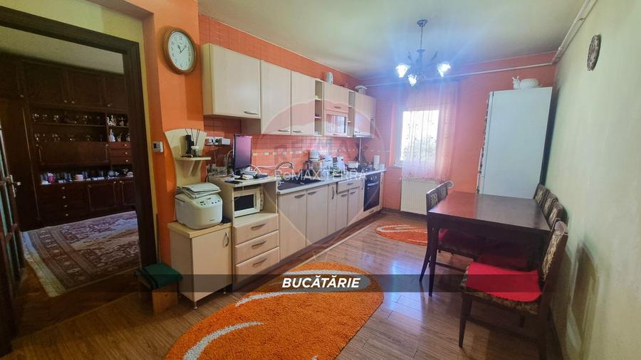 OCAZIE!!! Apartament cu 3 camere, 2 bai et. 2 Str. Hortensiei CENTRAL - 6