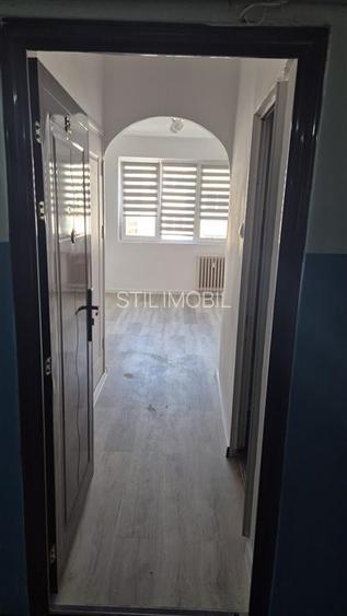 GARSONIERA LIBERA ETAJ 2 DIN 3 BAZA 3 - 2