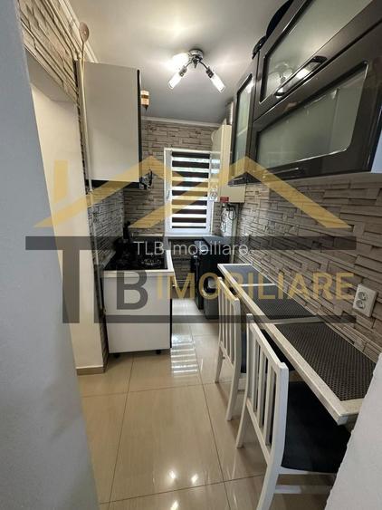 Apartament de 3 camere, 55mp, Zona Strazii Bulevardul 1848 - 9