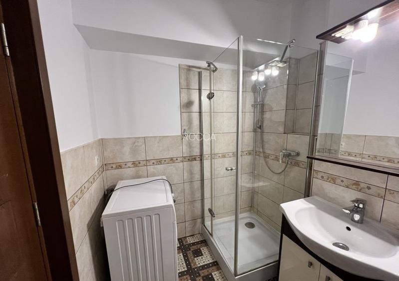 Garsoniera complet mobilata , pozitionata intr o zoona buna - piata Victoriei  - 5