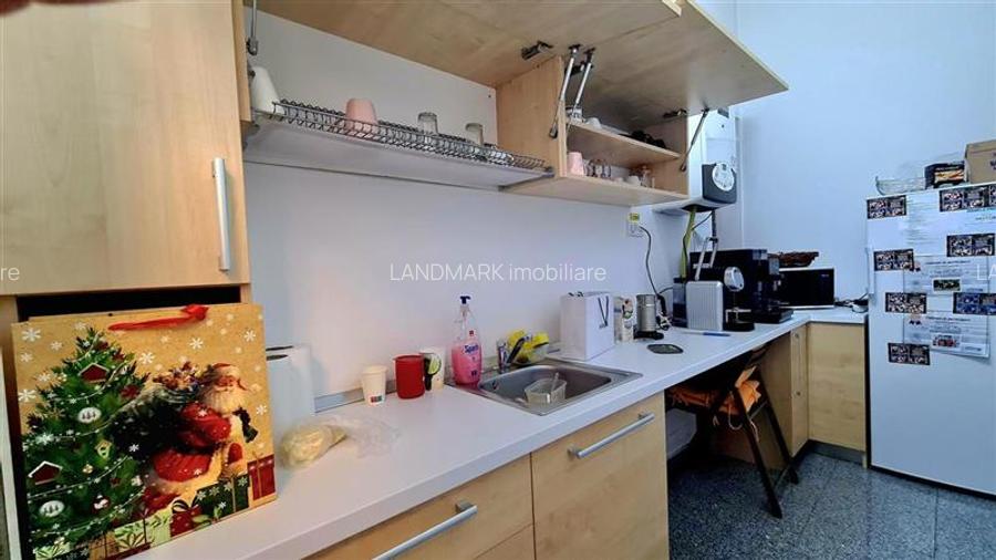 Birouri de inchiriat Central, cladire noua,  parcare privata - 10