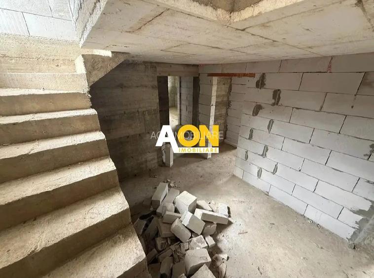 Casa la rosu, 5 camere, S+P, 547 mp teren, toate utilitatile, Cetate - 9