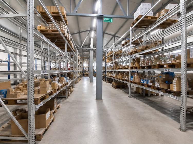 Hala industriala depozitare sos Borsului, Bors