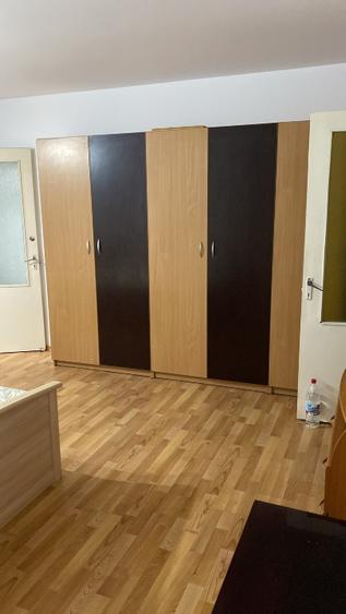 Proprietar – Vând Apartament 2 Camere, Cartier Dorobanți I, Buzău