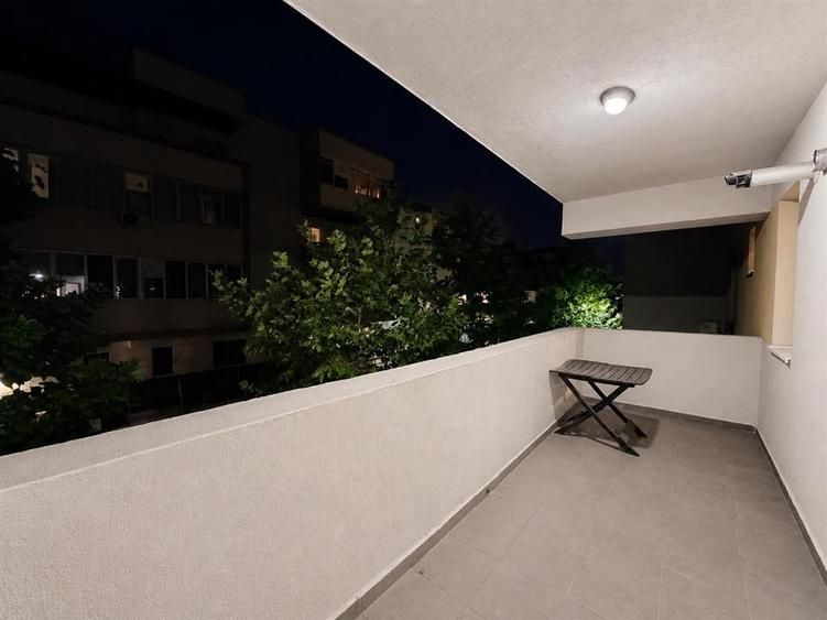 Apartament 2 camere de vanzare la 12 minute de metrou Dimitrie Leonida - 61 mp